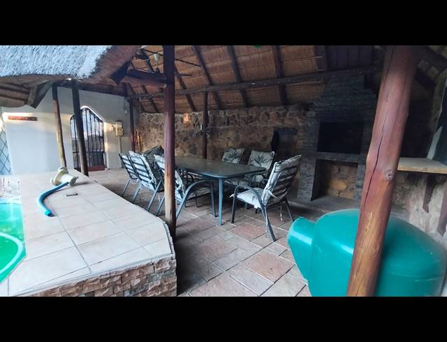 4 BEDROOM HOUSE FOR SALE IN PROTEA PARK